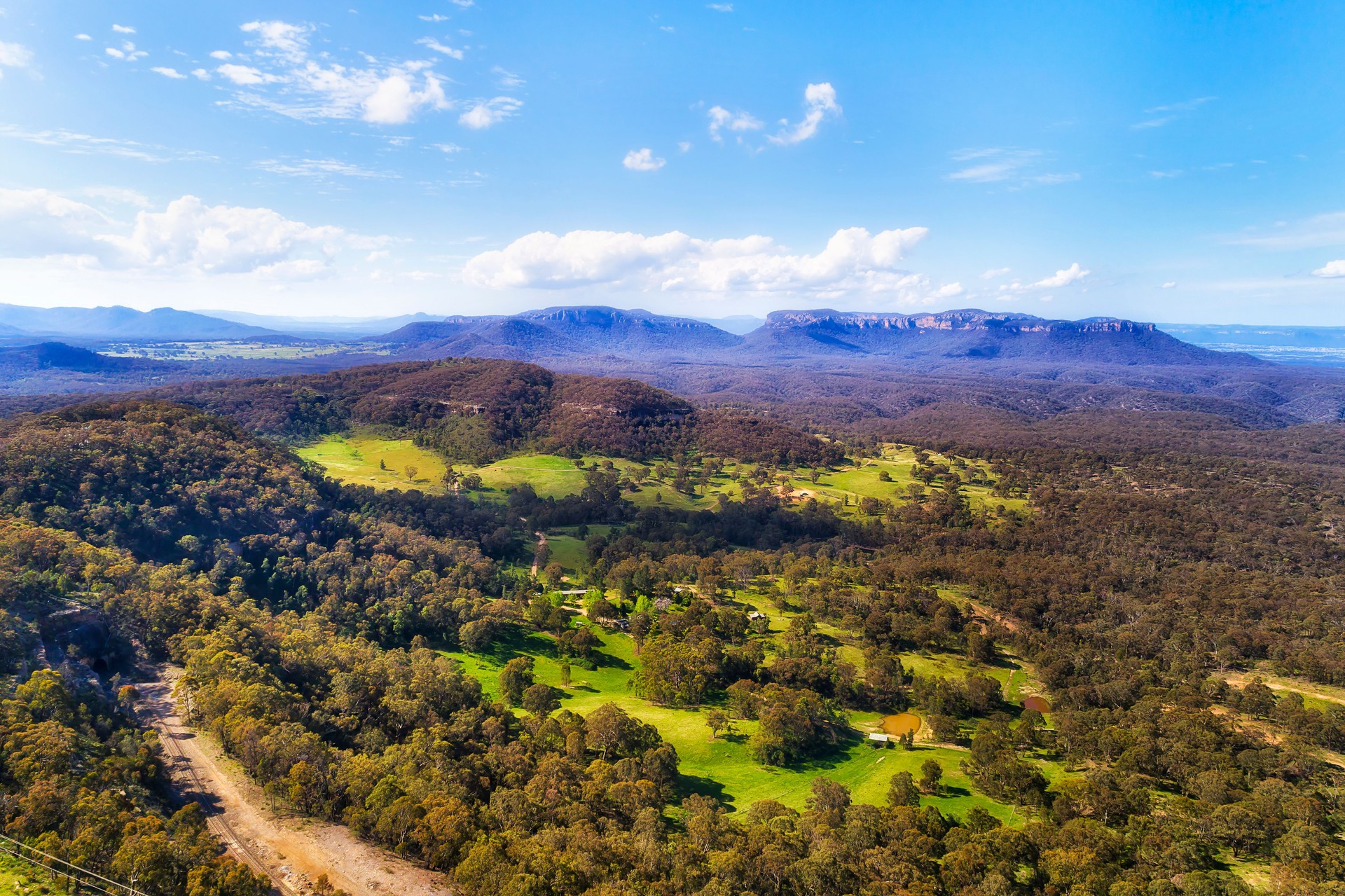 D Capertee plateau vale